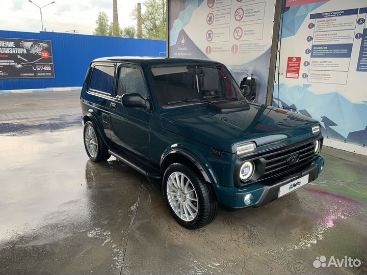 LADA 4x4 (Нива) 1.7 МТ, 2009, 100 000 км