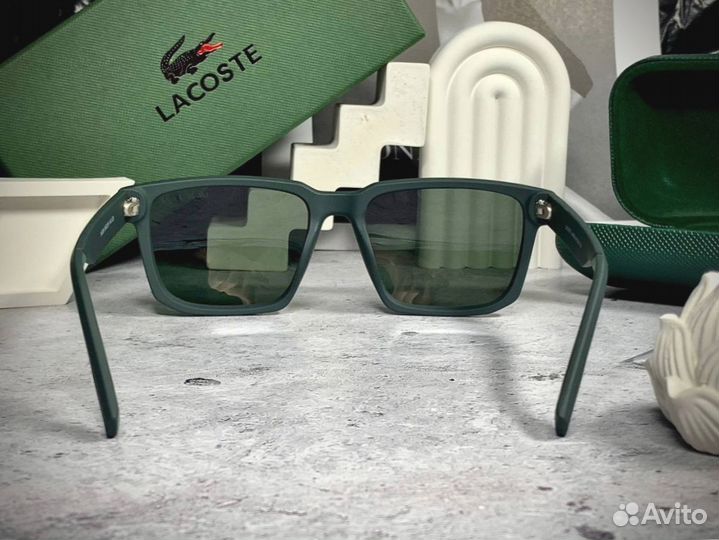 Солнцезащитные очки lacoste