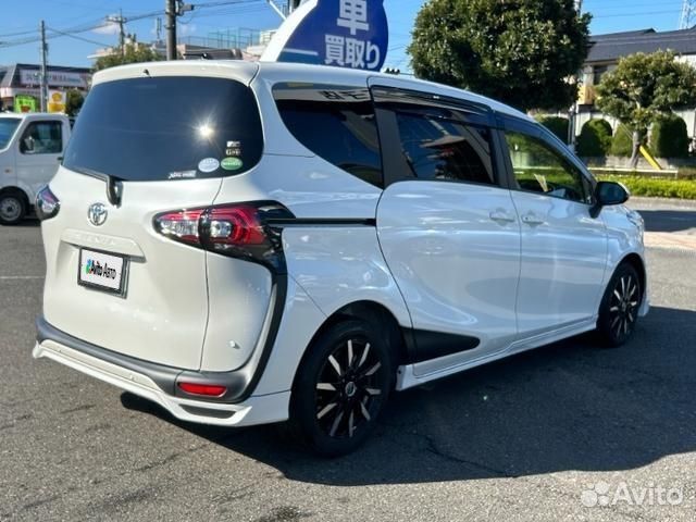 Toyota Sienta 1.5 CVT, 2020, 40 000 км