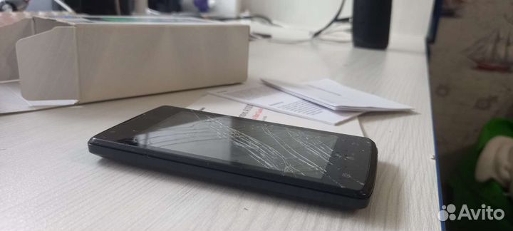 Телефон Lenovo A1000