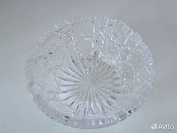 Хрустальная ваза