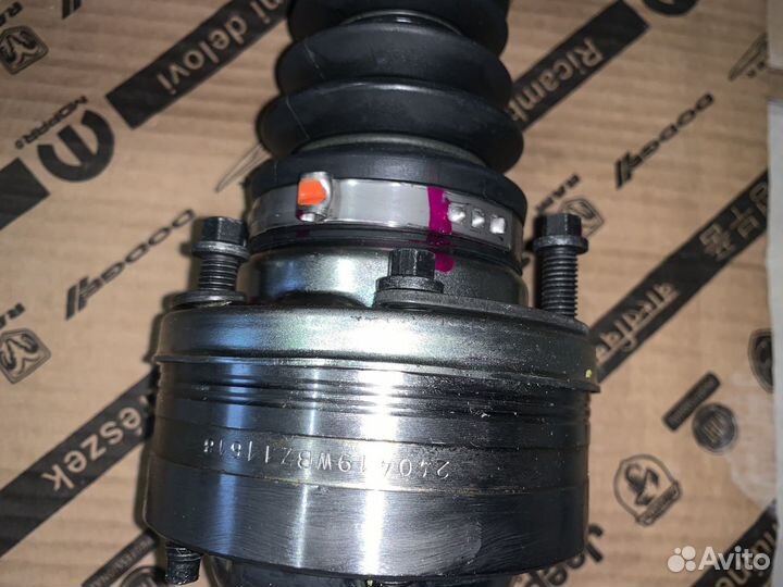 Передний кардан Jeep Grand Cherokee SRT8 WK1 6.1
