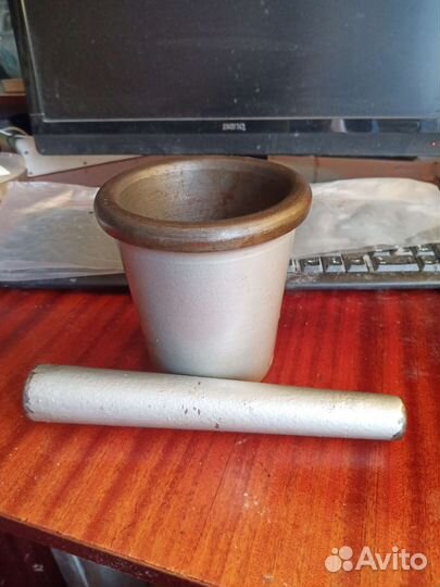 Ступа с пестиком