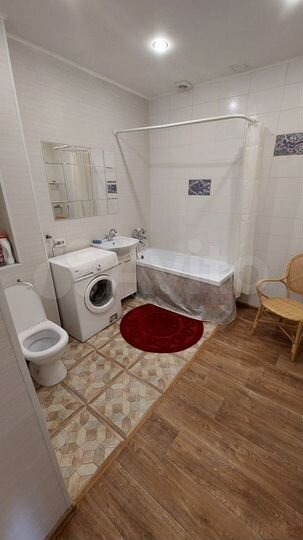 2-к. квартира, 55 м², 2/4 эт.