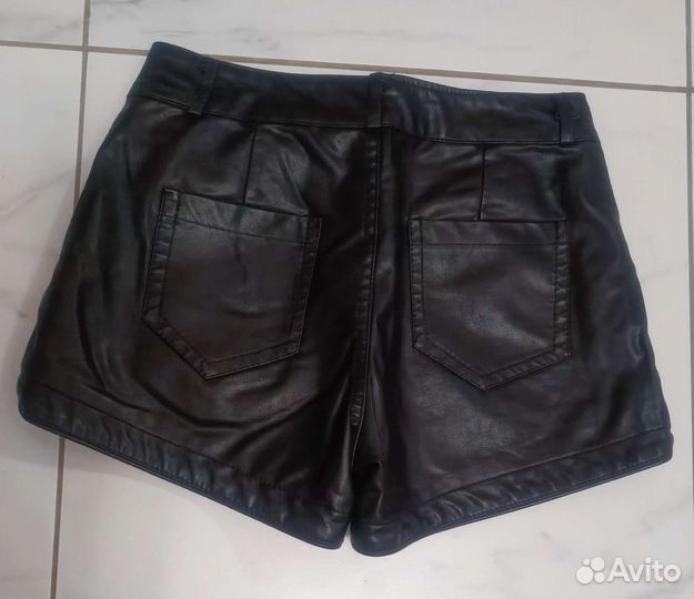 Шорты кожаные