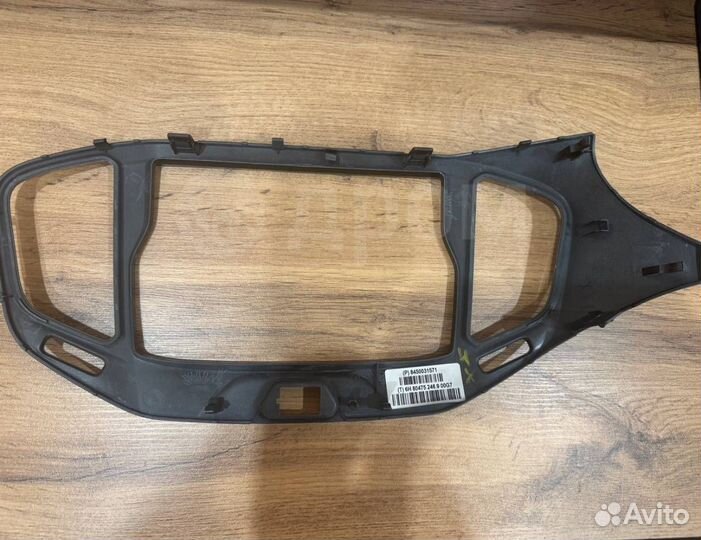 Магнитола LADA Vesta 8450031065 + рамка 8450031571