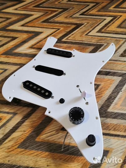 Пикгард stratocaster