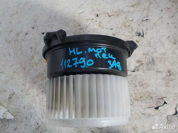 Моторчик печки Toyota Highlander 2