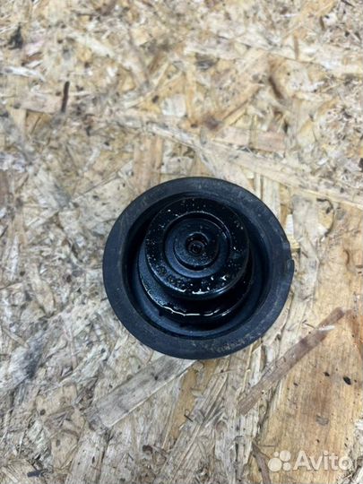 Крышка расширительного бочка Ford Focus 2 2010