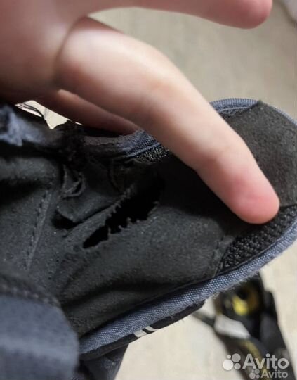 Краги хоккейные