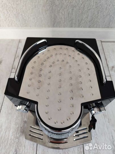 Кофемашина delonghi EC 820 B