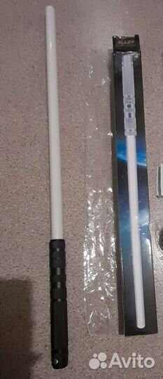 Светящиеся мечь джедая