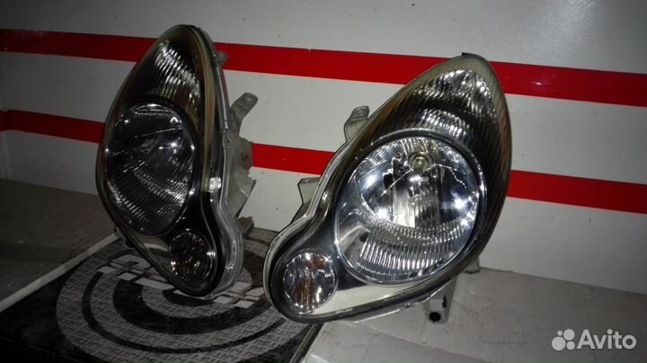 Фара тойота дуэт дует 2002-2005г правая/левая