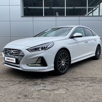 Hyundai Sonata 2.0 AT, 2019, 123 000 км, с пробегом, цена 1 910 000 руб.