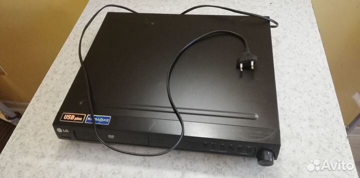 DVD CD проигрыватель LG LH-T35 караоке 2000 песен