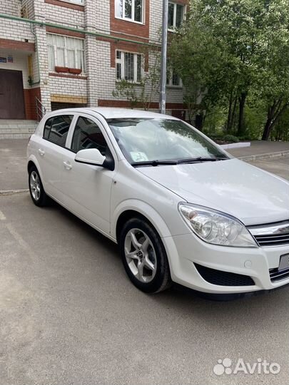 Opel Astra 1.8 AT, 2012, 203 000 км