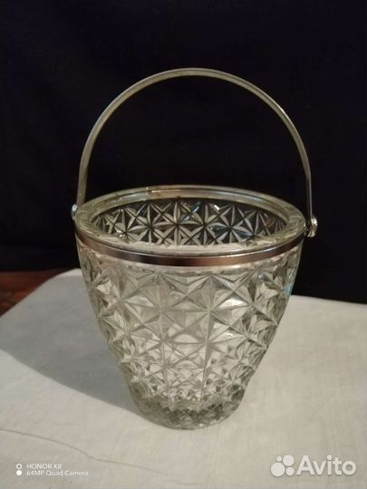 Хрустальная конфетница, ваза, фужеры и др