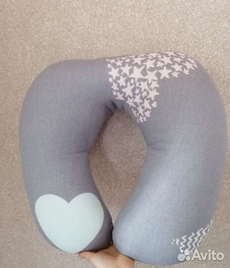 Подушка для кормления новая