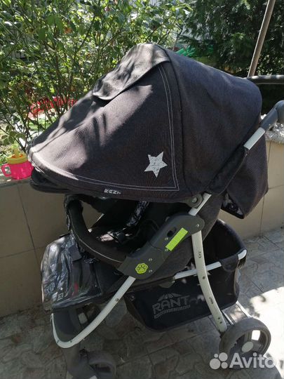 Прогулочная коляска