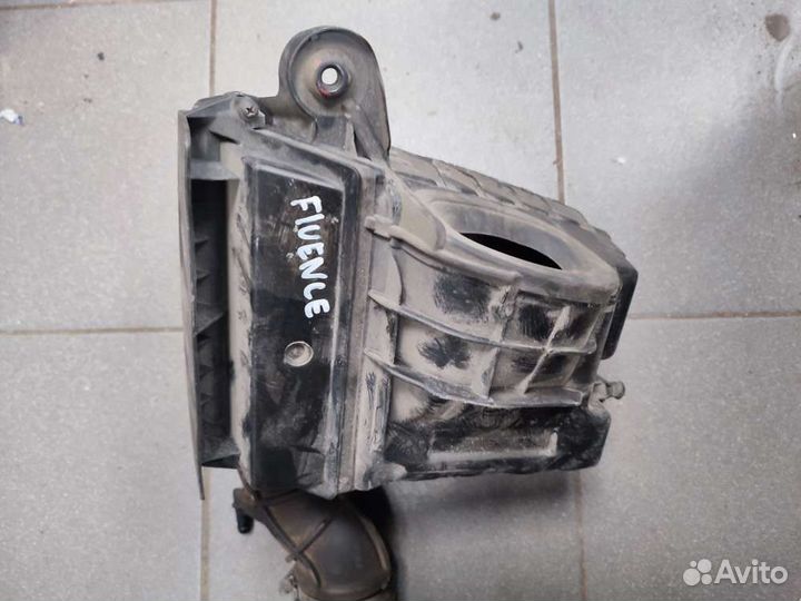 Корпус воздушного фильтра на Renault Fluence