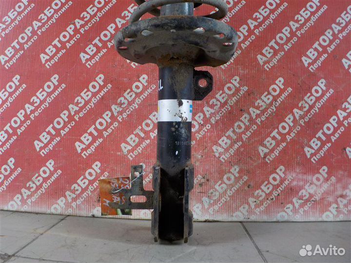 Стойка подвески передняя левая Opel Astra-H