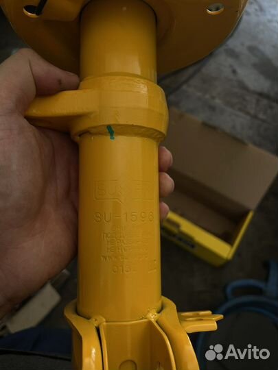 Передняя стойка на priora