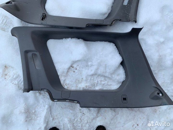 Обшивки оконных проемов багажника Subaru Forester