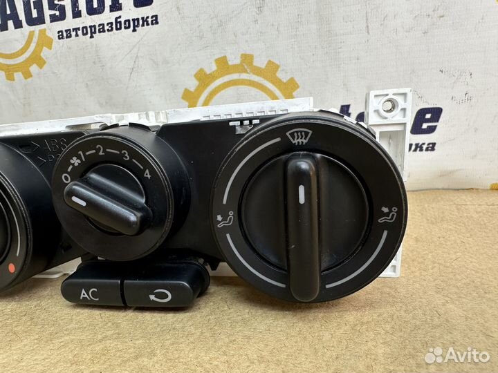 Блок климат-контроля Volkswagen New Beetle 2000