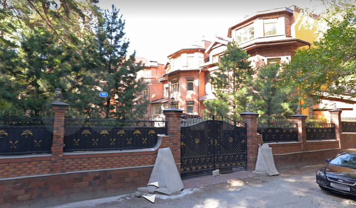 5-к. квартира, 339,3 м², 1/3 эт.