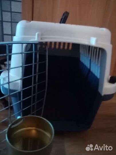 Переноска для кошек и собак