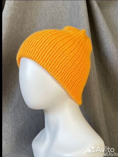 Шапка бини вязаная желтая двойная. Ручная работа