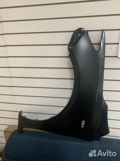 Крыло переднее левое Toyota Corolla E15 2006-2013