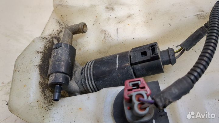 Бачок омывателя Jeep Grand Cherokee