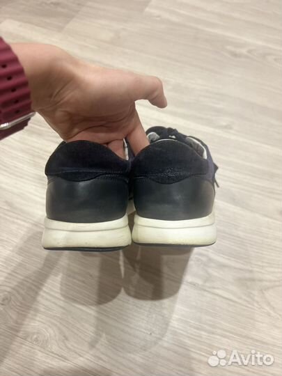 Кроссовки мужские 42 размер