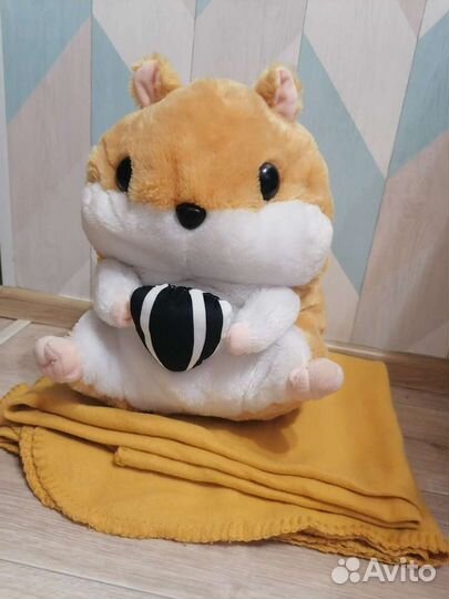 Плюшевый хомяк