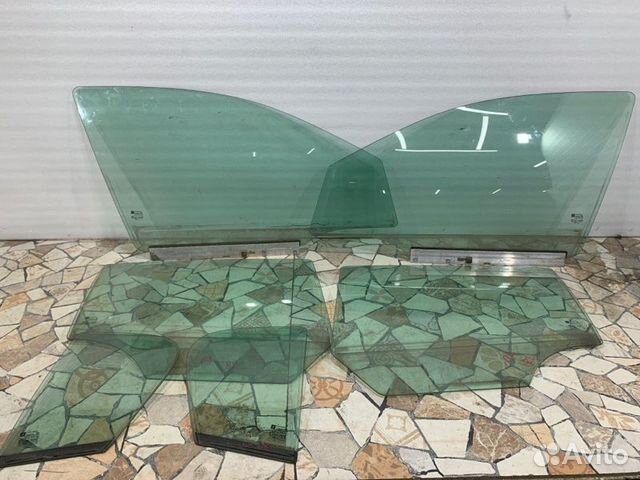Стекло двери Opel Astra хетчбэк 1.8 Z18XER 2007