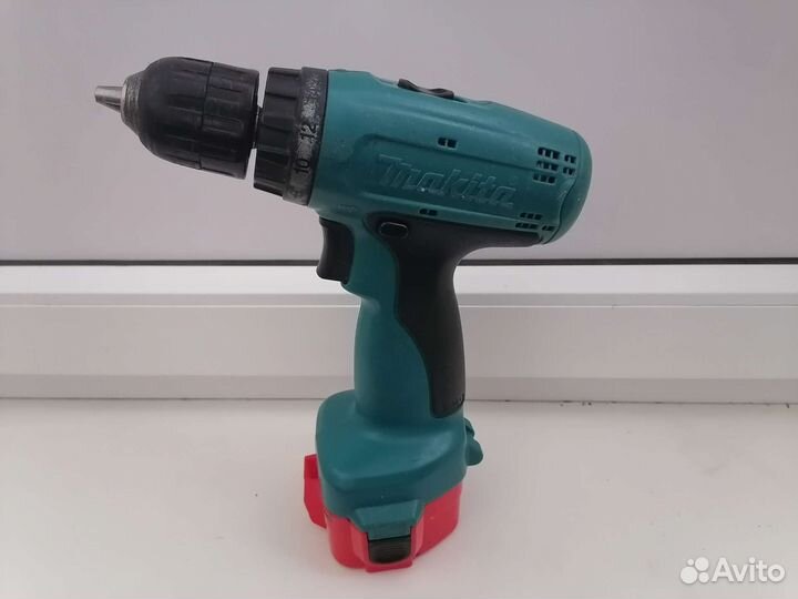 Аккумуляторная дрель шуруповерт makita 12v