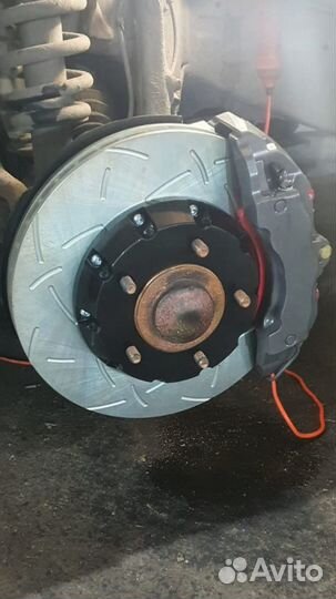 Суппорта Toyota Brembo 6 pot cruiser 100 200 300