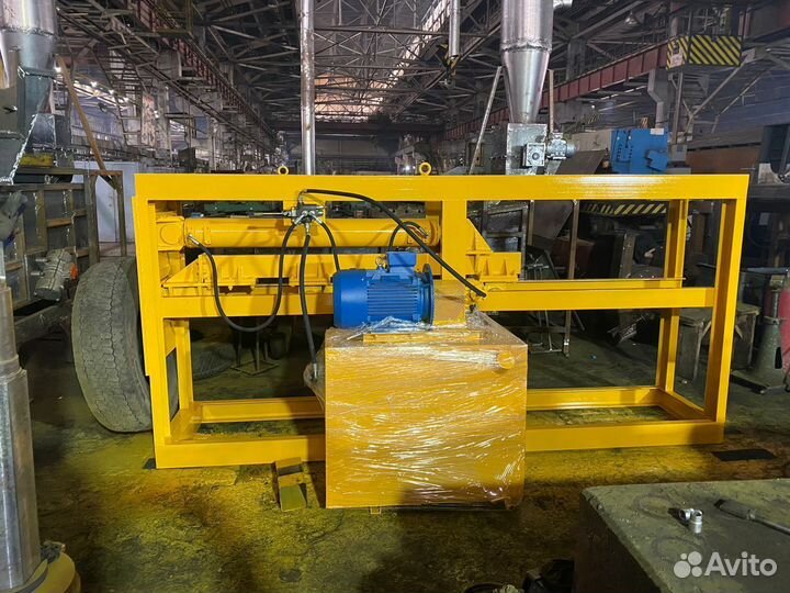 Гидравлическая выдерга бортовых колец шин