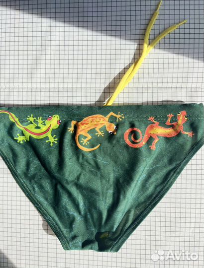 Плавки фирменные на мальчика 128-134 см 8-9 лет