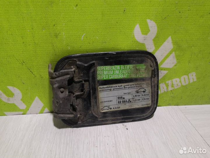 Лючок бензобака Фольксваген Гольф 3 Венто