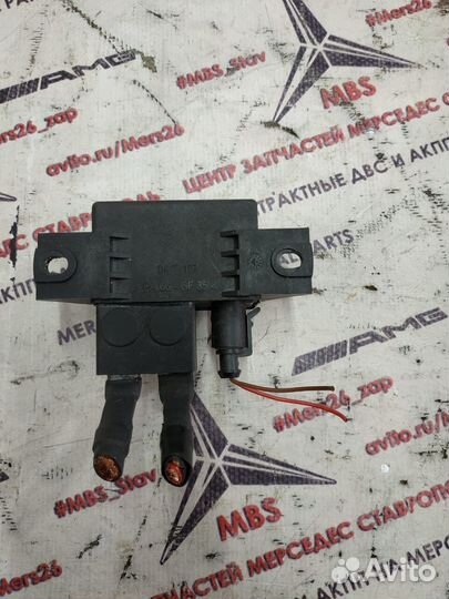 Блок аккумулятора w211 Mercedes передний