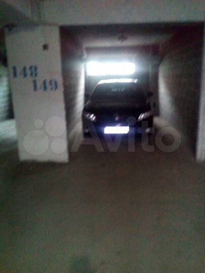 Машиноместо, 18 м²