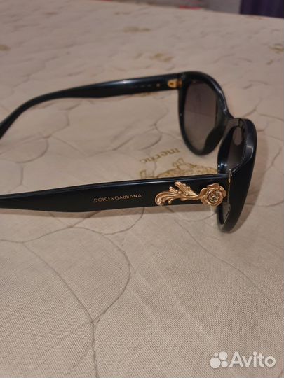 Солнцезащитные очки женские брендовые