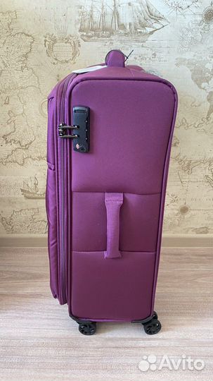 Чемодан новый, средний размер для багажа
