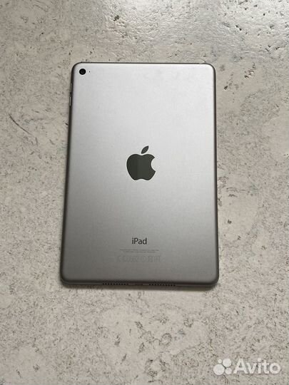 iPad mini 4 128gb