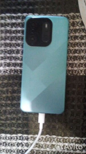 Телефон новый