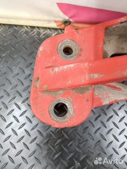 Кронштейн рессоры передней правый