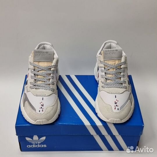 Кроссовки женские Adidas