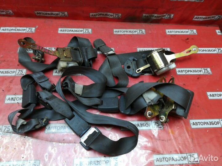 Ремень безопасности Toyota Vista SV30 4SFE 1994